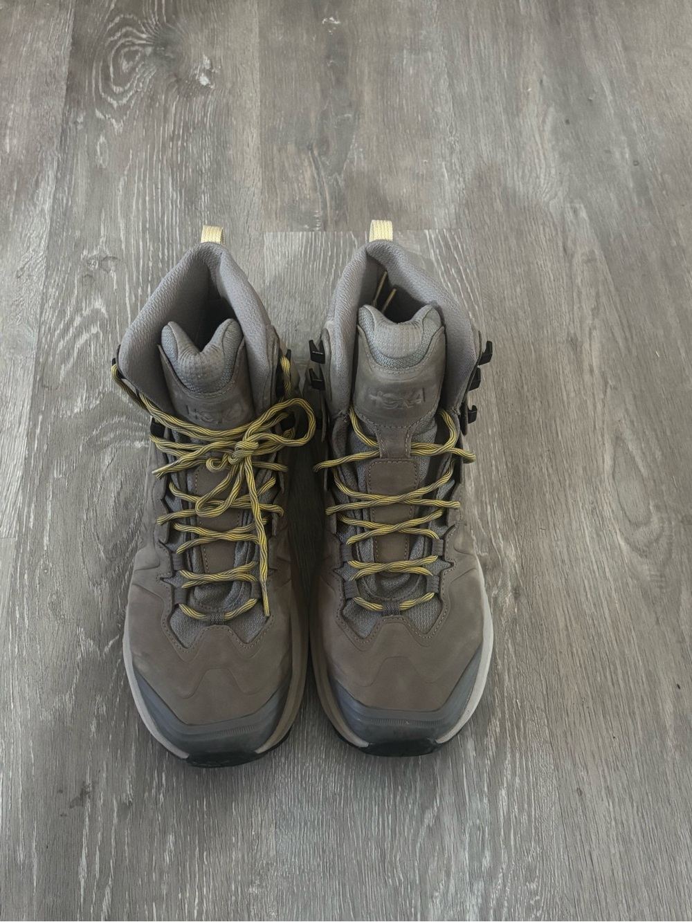 Hoka One One Men's Gray Hiking Boots with Olive Laces
